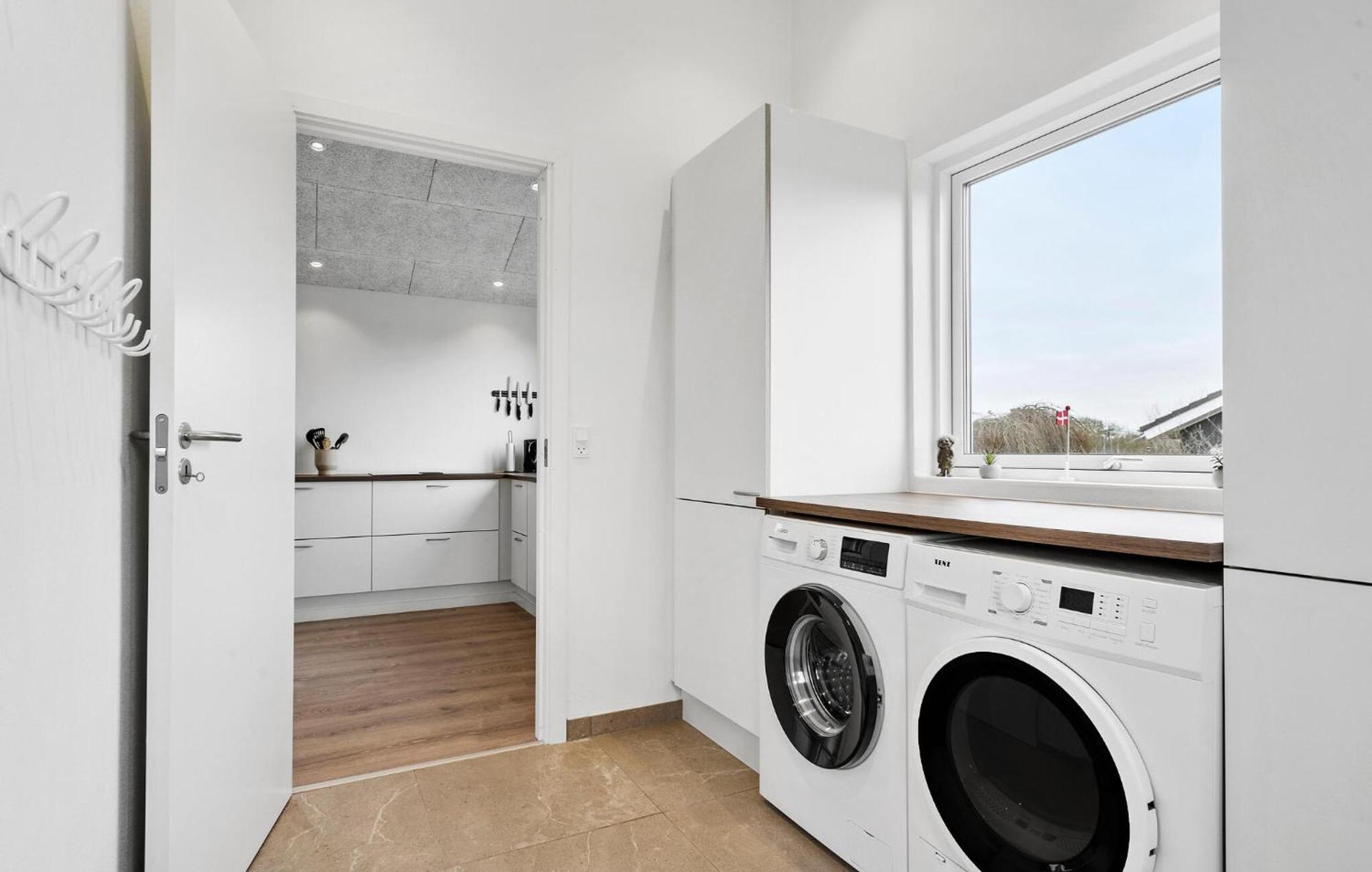 Beautiful Home In Tarm With Sauna Eksteriør bilde