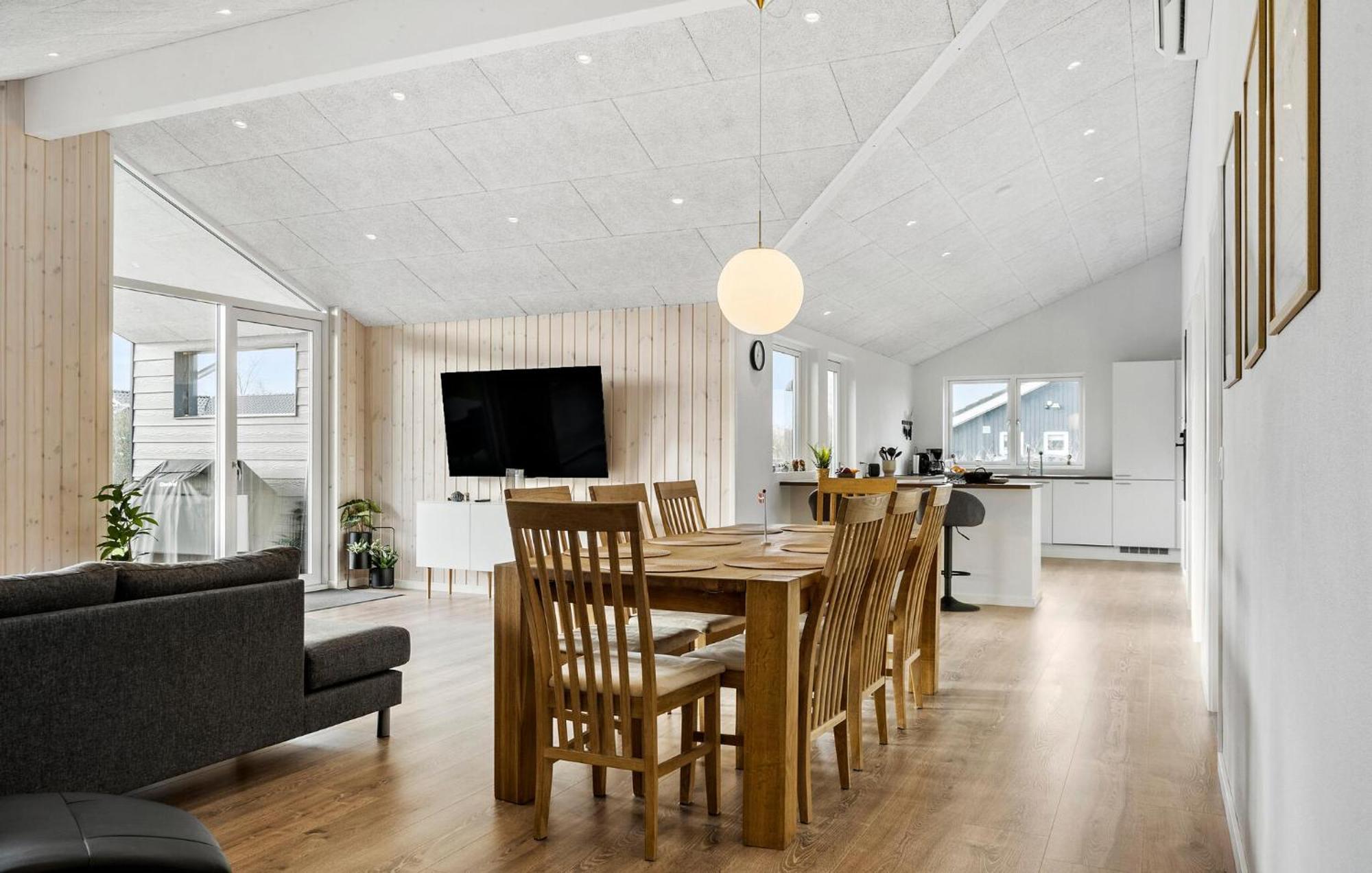 Beautiful Home In Tarm With Sauna Eksteriør bilde